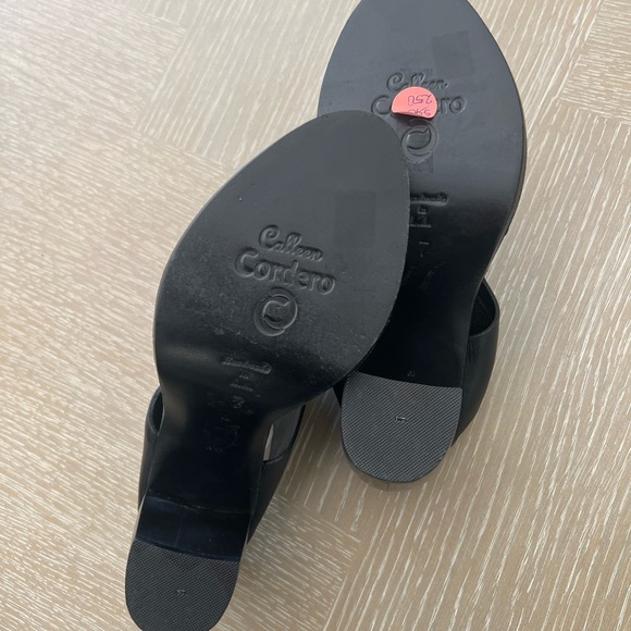 Calleen Cordero hand made heeled sandals - Picture 2 of 3